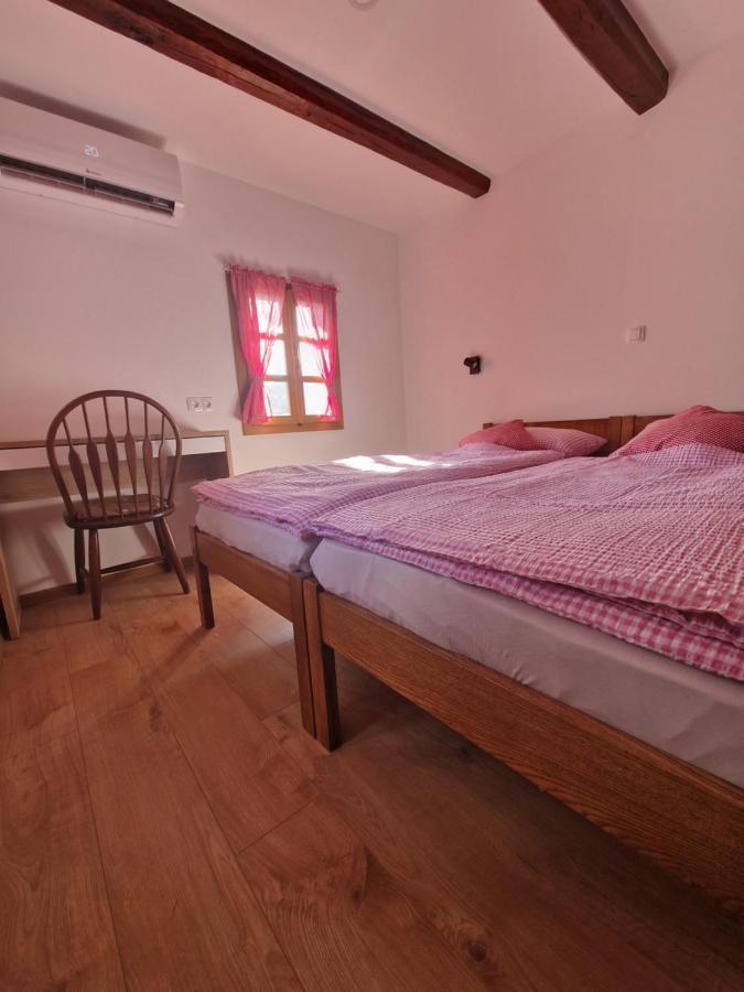 Ruralna Kuca Za Odmor Villa Pozun Ozalj Exterior photo