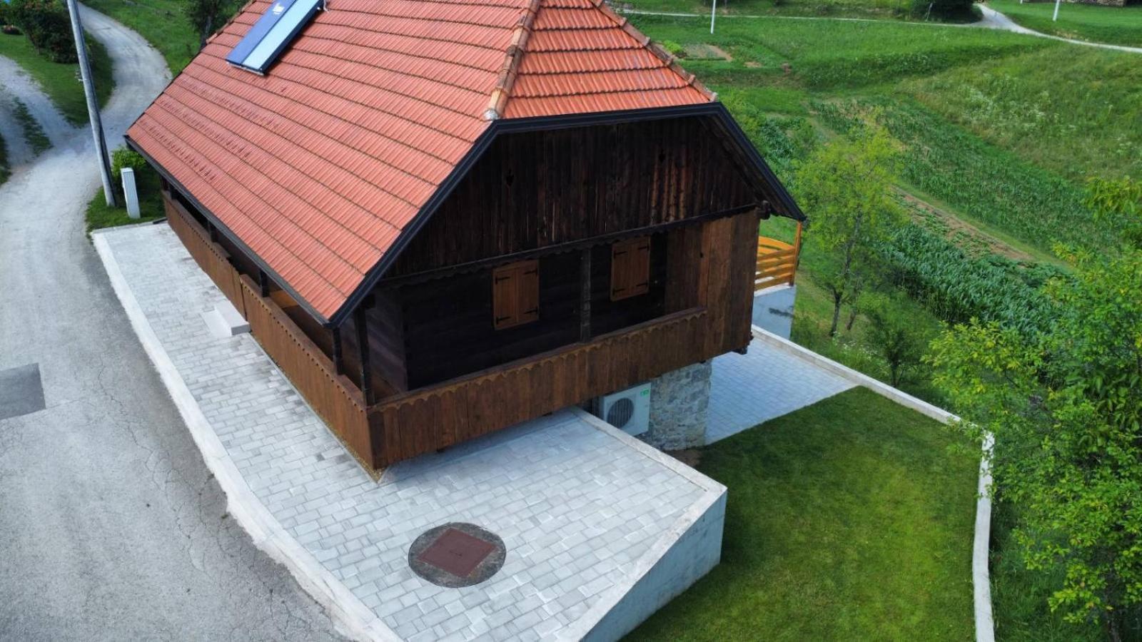 Ruralna Kuca Za Odmor Villa Pozun Ozalj Exterior photo